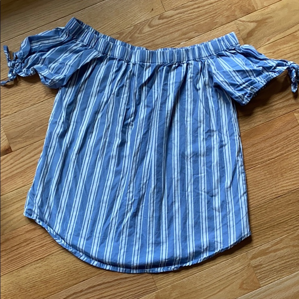 Off the Shoulder Striped top